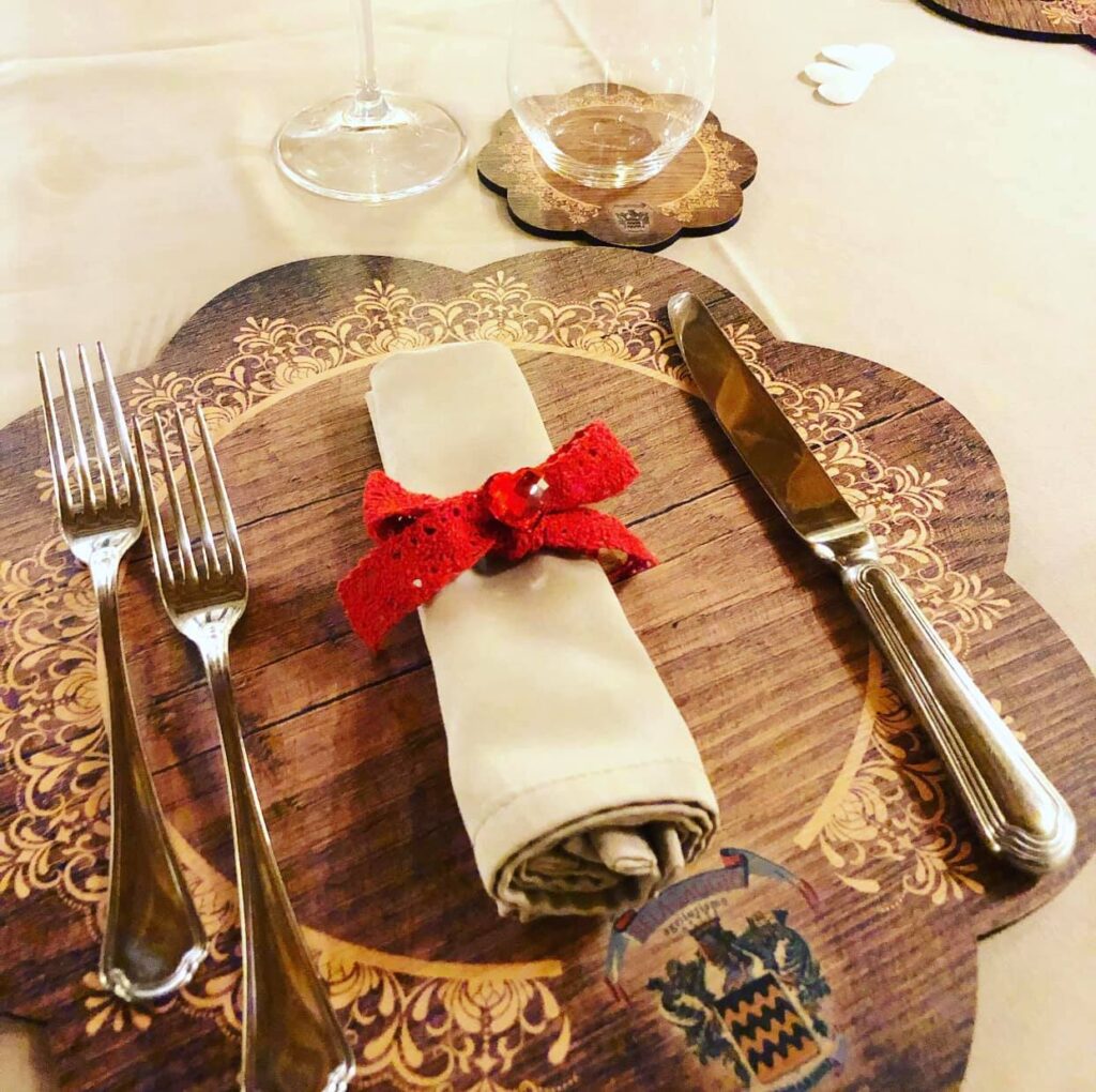 71952830_2596015687108211_7303501391887073280_n